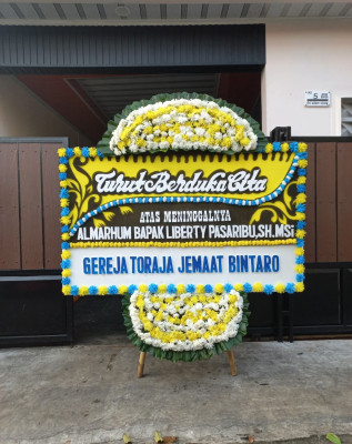 Papan Bunga Duka di Kalibanteng Kulon
